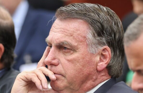 BOLSONARO é condenado por tudo que sempre exaltou