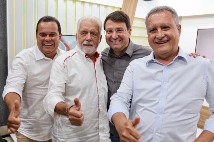 Geraldo Junior, Jaques Wagner, Marcelo Emerenciano e Rui Costa credito Divulgacao