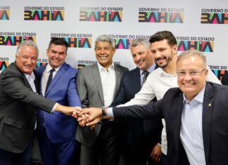 Em parceria sólida com o prefeito NAL e o vice ZAQUEU, o deputado estadual FELIPE DUARTE conta com apoio de 10 vereadores de Guanambi e segue ampliando base de lideranças