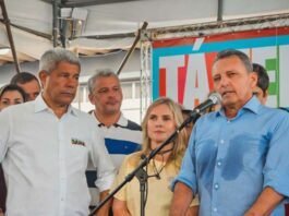 Deputado CHARLES FERNANDES participa de entrega de novos leitos e anúncio de ampliação do HOSPITAL GERAL DE GUANAMBI