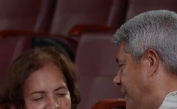 VÍDEO: Conversa boa entre JERÔNIMO e Dona NENENZINHA de Juazeiro chama atenção por causa da leveza da vida; "Pra você eu rezo direto"