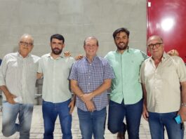 Em reunião política com integrantes da direita de Guanambi, o ex prefeito de Bom Jesus da Lapa, ROBERTO MAIA diz que o governador JERÔNIMO RODRIGUES é "cara de pau"