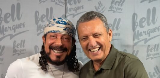 CHARLES FERNANDES: Deputado campeão de votos em Guanambi e região, CHARLES diz em Programa de Rádio do Bocão de Guanambi (Val Rodrigues), que ampliou em 58 cidades da Bahia a sua atuação política; CHARLES FERNANDES prestigia show do cantor BEL MARQUES no aniversário de CANDIBA