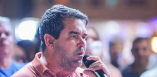 Vice prefeito de Guanambi ZAQUEU RODRIGUES estaria sofrendo pressão para largar de apoiar o candidato a deputado federal DR MARCELO EMERENCIANO, um desconhecido no município e apoiar ARTHUR MAIA