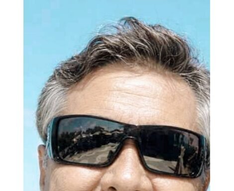 JOARIBE MAGALHÃES, diretor executivo da GUARECOMPE PNEUS 50 ANOS, parabeniza GUANAMBI pelos 107 de emancipação política