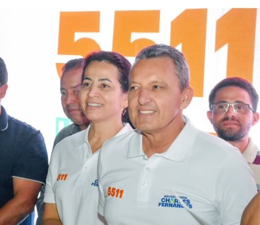 CHARLES FERNANDES: No Brasil, o governo LULA acertadamente busca aprovar no Congresso Nacional a redução da escala de trabalho 6X1; em Guanambi, CHARLES FERNANDES tem mantido a escala de voto 3X1; a cada voto que o segundo colocado tem, CHARLES tem três