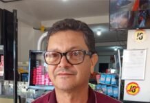 Genilson Vieira, conhecido como NINHO, começou o seu comércio pequeno, pequeniNINHO, cresceu, lutou, trabalhou, Deus ajudou e agora amplia, e NINHO anuncia a inauguração para dia 29/09 do SUPERMERCADO RIO BRANCO