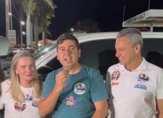 VÍDEO: Troca de gentileza entre IVANA BASTOS E CHARLES FERNANDES em carreata política de URANDI deixa grupo político de VÍTOR BONFIM ressabiado