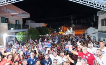 Ex-aliado de ACM NETO faz comício pra JERÔNIMO e relembra 2022: “não pude ajudar”